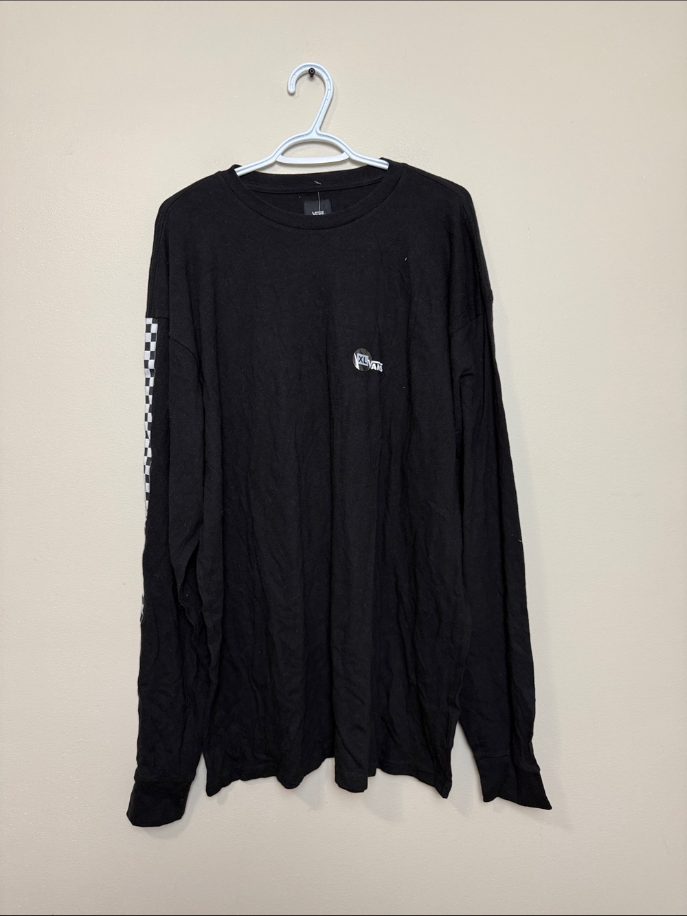 Vans Black Long-Sleeve Tee with Checker Sleeve Detail size XL